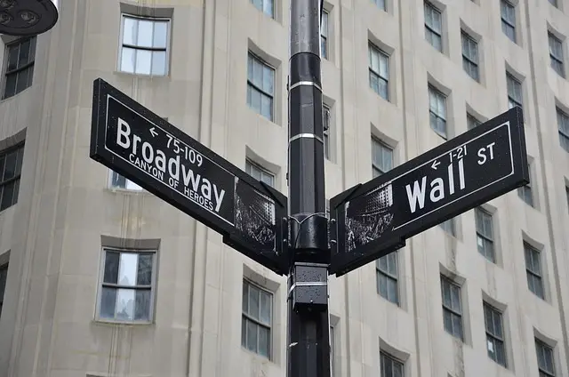 Broadway-wall-street-cc0