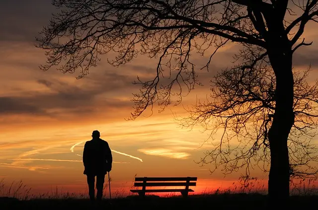 fonctionnalité-vieil-homme-coucher de soleil