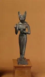 Egyptian_-_Statuette_of_a_Standing_Bastet_-_Walters_54408