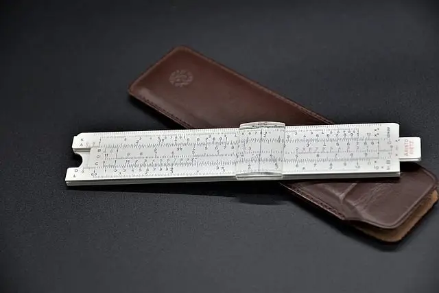 característica_sliderule