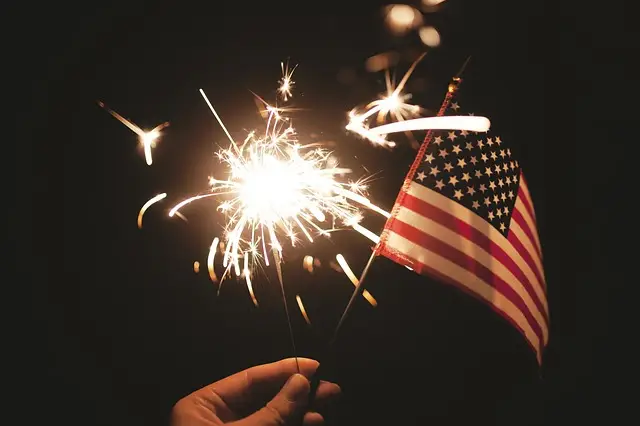 body-sparkler-us-flag