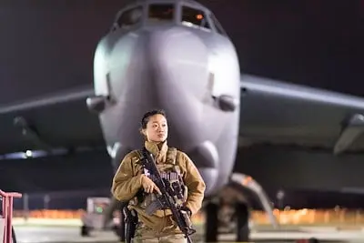 body_air_force_airman_women_plane