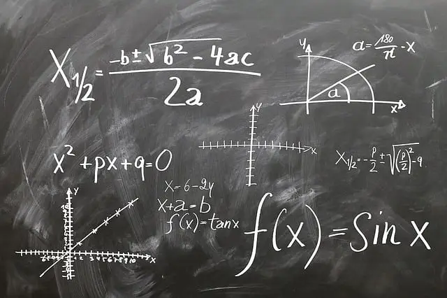 body_algebra_wiskunde_blackboard