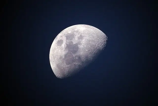 feature_moon